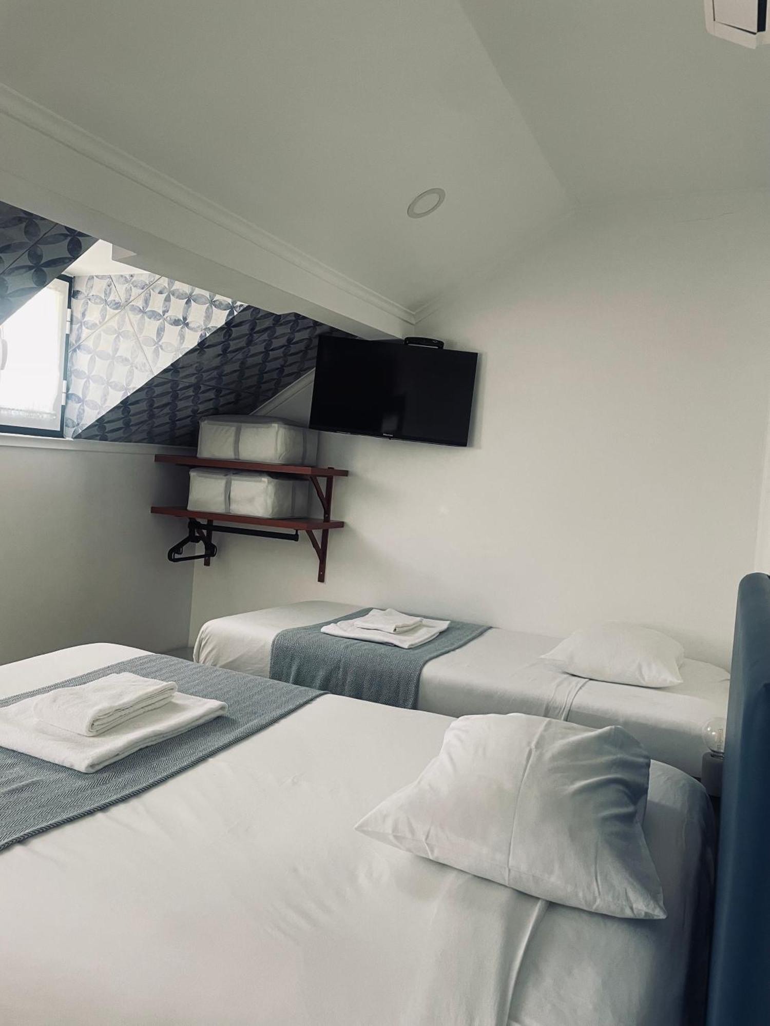 Local House Lisbon Hotel Luaran gambar